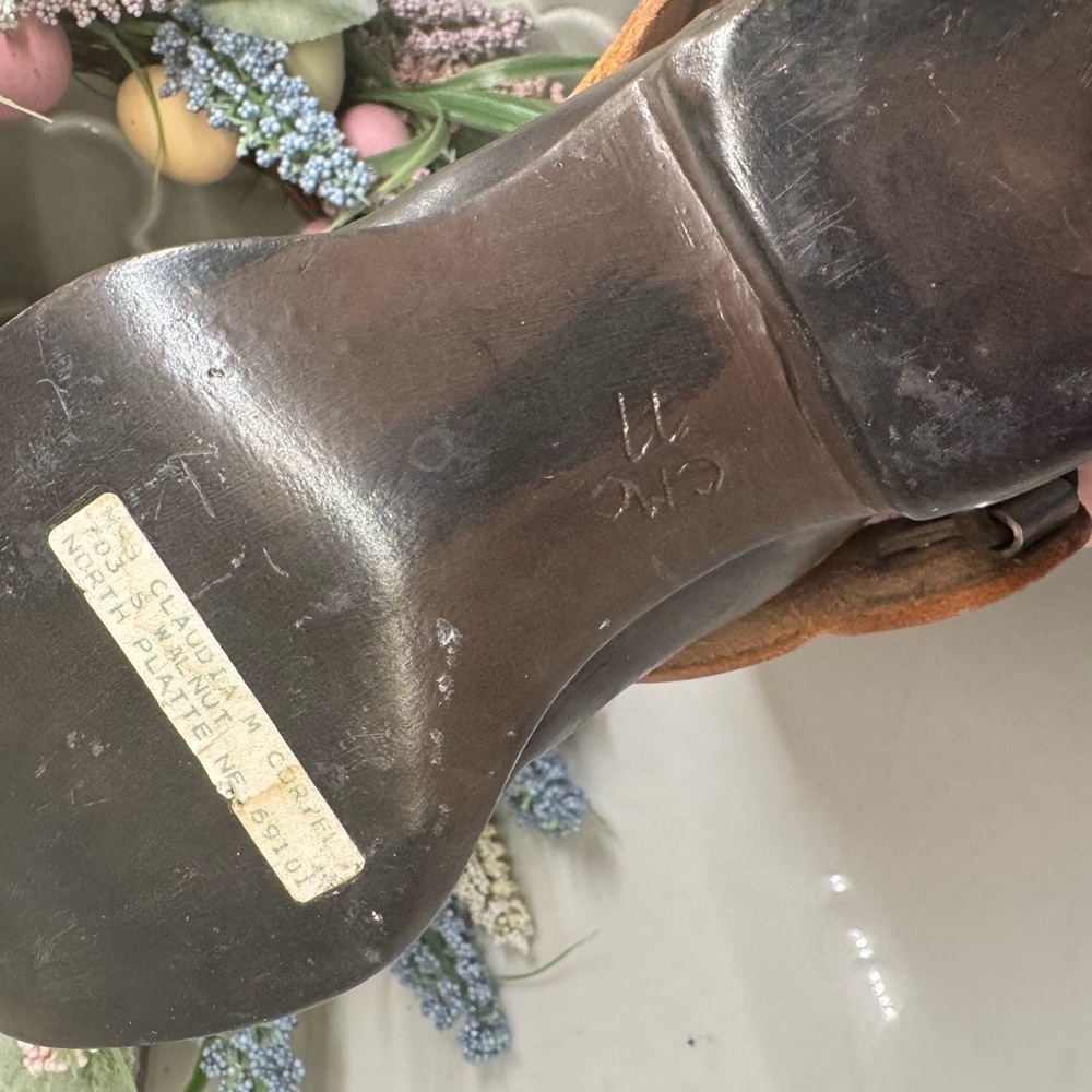 Vintage 1977 ceramic boot with spit - Picture 7 of 10
